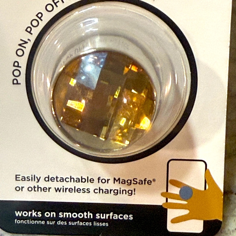 Case mate-Gold PopSocket for MagSafe. New in original packaging.